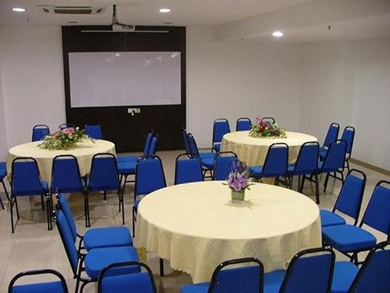 Alora Hotel Penang PENANG ภายนอก รูปภาพ