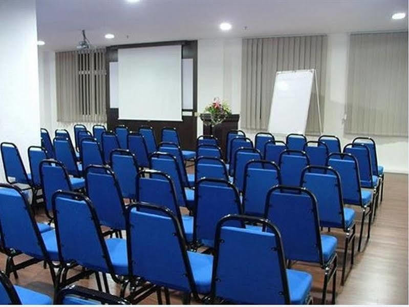 Alora Hotel Penang PENANG ภายนอก รูปภาพ